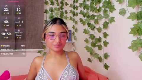 Snapshot of annebull_ chatting on March 7, 11:38 pm Anne online show from March 7, 11:38 pm