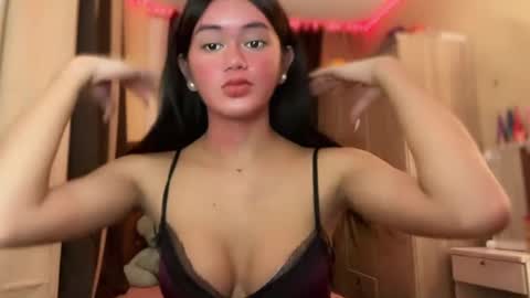 Kim online show from December 8, 2:30 pm