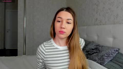 Anne online show from February 17, 1:04 am