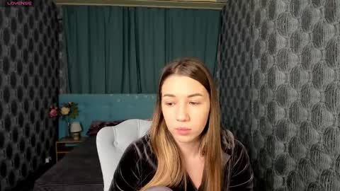 Anne online show from March 10, 1:23 am