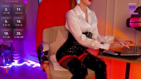 Annes online show from December 5, 5:20 pm