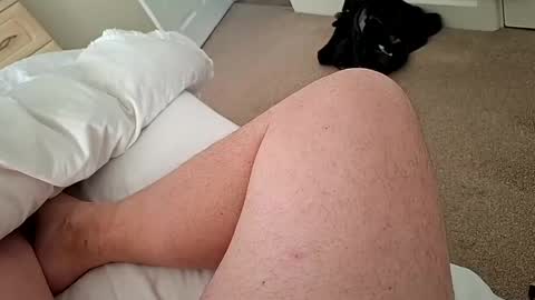 Annesfeet online show from January 30, 2:25 pm