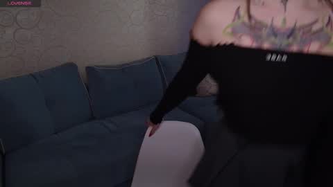 Snapshot of annetenet chatting on November 9, 10:13 am Annet online show from November 9, 10:13 am