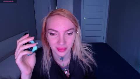 Snapshot of annetenet chatting on May 27, 9:17 am Annet online show from May 27, 9:17 am