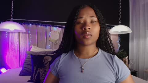 Snapshot of anneth__m chatting on December 15, 3:24 am Anneth online show from December 15, 3:24 am