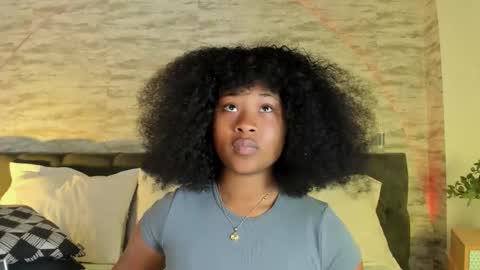 Snapshot of anneth__m chatting on September 13, 7:35 pm Anneth online show from September 13, 7:35 pm