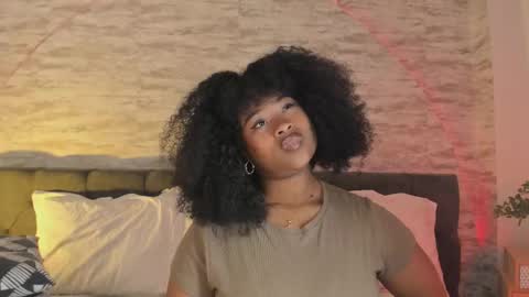 Snapshot of anneth__m chatting on September 15, 7:36 pm Anneth online show from September 15, 7:36 pm