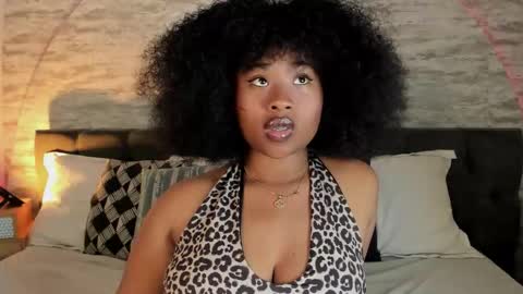 Snapshot of anneth__m chatting on October 7, 7:55 pm Anneth online show from October 7, 7:55 pm