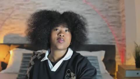 Snapshot of anneth__m chatting on November 3, 6:20 pm Anneth online show from November 3, 6:20 pm