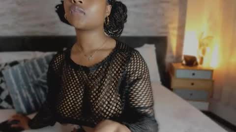 Snapshot of anneth__m chatting on March 14, 7:41 pm Anneth online show from March 14, 7:41 pm