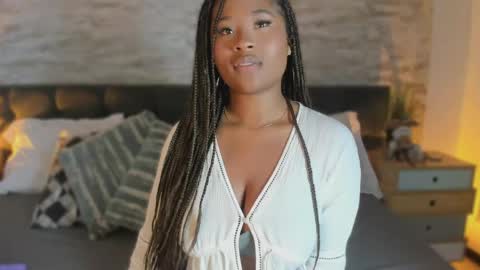 Snapshot of anneth__m chatting on April 25, 7:44 pm Anneth online show from April 25, 7:44 pm