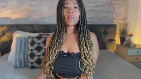 Snapshot of anneth__m chatting on July 2, 7:53 pm Anneth online show from July 2, 7:53 pm