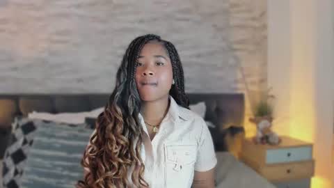 Snapshot of anneth__m chatting on July 27, 7:43 pm Anneth online show from July 27, 7:43 pm