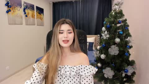 annetli online show from December 20, 4:09 am