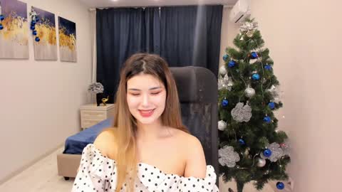 annetli online show from December 30, 6:42 am