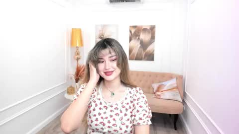 Snapshot of annetli chatting on April 24, 3:20 am annetli online show from April 24, 3:20 am