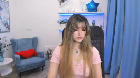 Snapshot of annetli chatting on April 26, 3:15 am annetli online show from April 26, 3:15 am