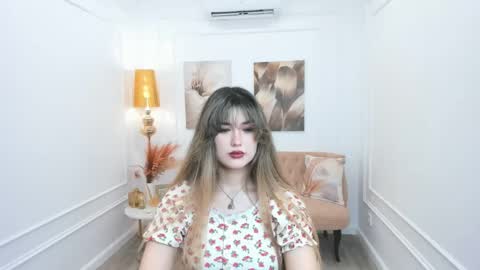 Snapshot of annetli chatting on May 3, 7:20 pm annetli online show from May 3, 7:20 pm