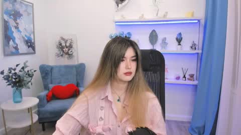 Snapshot of annetli chatting on May 5, 3:14 am annetli online show from May 5, 3:14 am