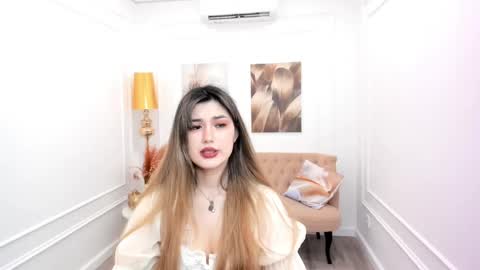 Snapshot of annetli chatting on May 6, 3:13 am annetli online show from May 6, 3:13 am