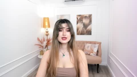 Snapshot of annetli chatting on May 16, 4:09 am annetli online show from May 16, 4:09 am