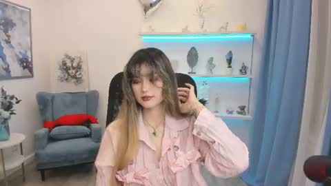 Snapshot of annetli chatting on June 14, 3:19 am annetli online show from June 14, 3:19 am