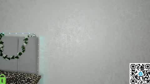 Snapshot of annette_nelsone chatting on April 14, 1:11 am annette_nelsone online show from April 14, 1:11 am