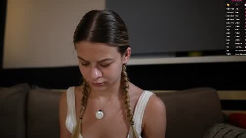 Anne online show from July 4, 8:37 pm