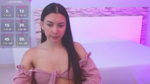 A N N E online show from December 31, 11:42 am