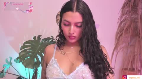 Angel online show from November 9, 2:59 pm