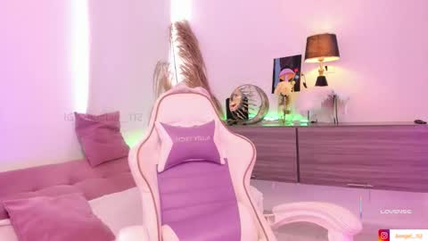 Angel online show from February 11, 5:51 pm