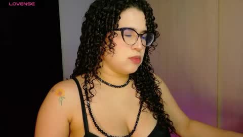 Snapshot of anngelademon chatting on April 25, 4:37 am ANGEL independent model online show from April 25, 4:37 am