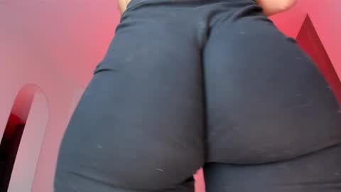 Snapshot of annibigass4daddy chatting on May 27, 1:57 am Creamy online show from May 27, 1:57 am