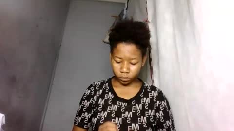 annick98 online show from March 1, 3:58 pm