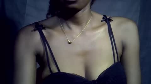 Annie online show from February 5, 9:41 pm