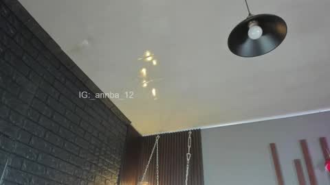 Snapshot of annie_barozzi chatting on December 20, 12:01 pm annie_barozzi online show from December 20, 12:01 pm