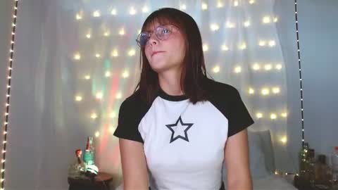 Annie and Jacke online show from June 22, 6:16 pm
