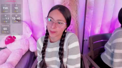   online show from November 1, 12:18 pm