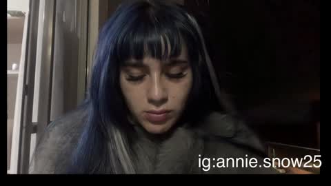 JEANNE no olvides seguirme dont forget follow me  uu online show from February 7, 2:40 am