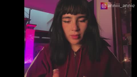 JEANNE no olvides seguirme dont forget follow me  uu online show from October 6, 1:47 am