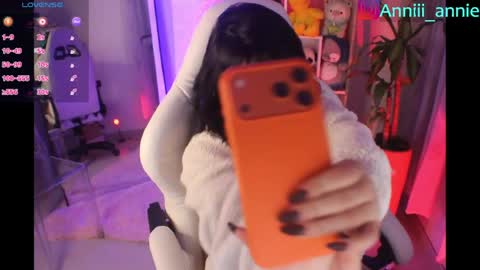 Snapshot of annie_snow_ chatting on April 5, 12:41 am JEANNE no olvides seguirme dont forget follow me uu online show from April 5, 12:41 am