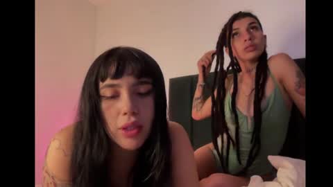 JEANNE no olvides seguirme dont forget follow me  uu online show from May 24, 1:32 am