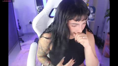 JEANNE no olvides seguirme dont forget follow me  uu online show from June 7, 11:30 pm