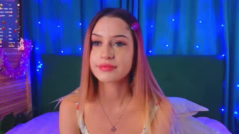 Snapshot of annie_swanson chatting on December 4, 9:23 pm annie online show from December 4, 9:23 pm