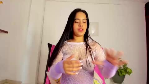 Annie online show from October 3, 1:41 pm