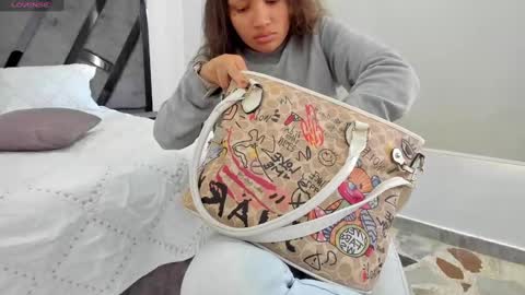 Annie and Stefan online show from December 3, 12:38 pm