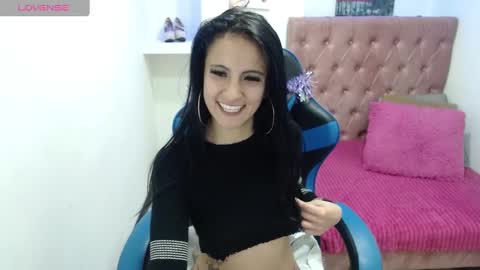 Anniee online show from January 4, 11:43 am