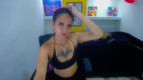 Anniee online show from February 17, 12:38 pm