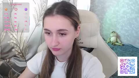 annieee_smith online show from March 27, 9:32 am