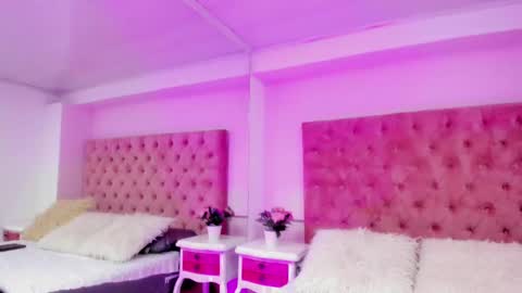 Snapshot of anniegray_12 chatting on January 22, 4:55 pm Annie online show from January 22, 4:55 pm